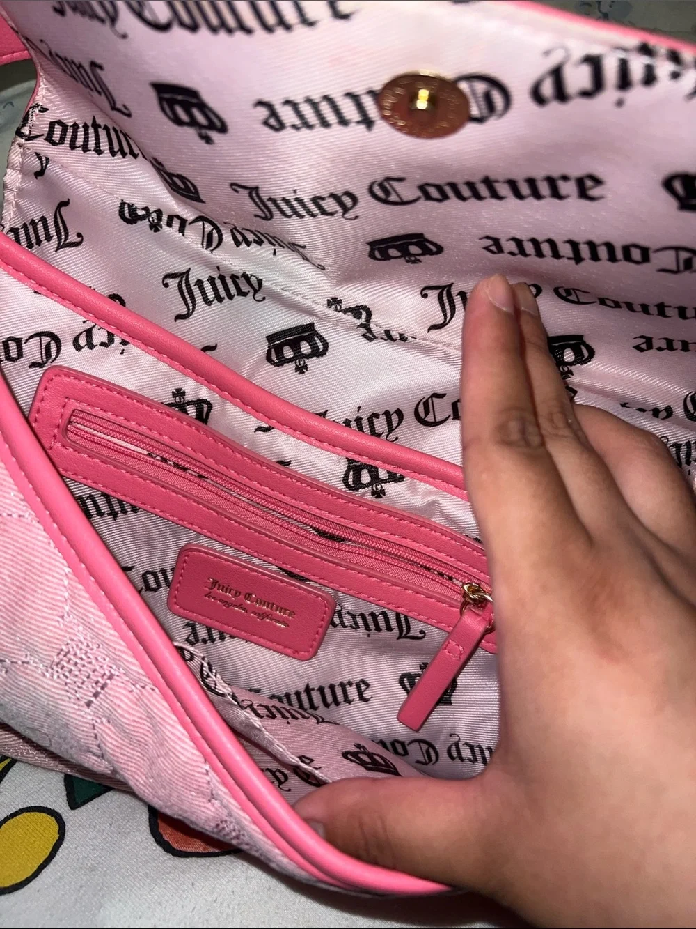 Juicy Couture eye catching